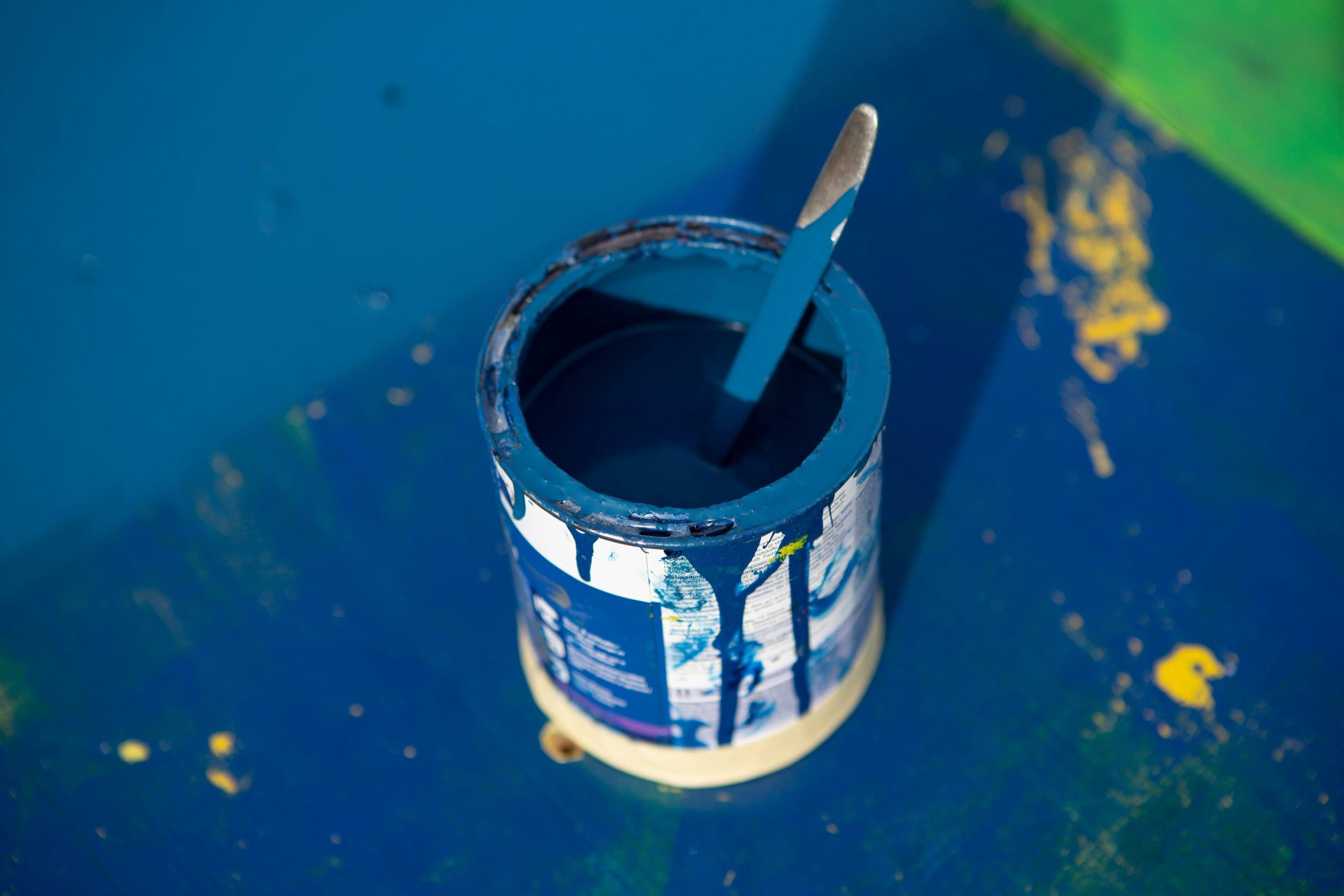 Pot de peinture